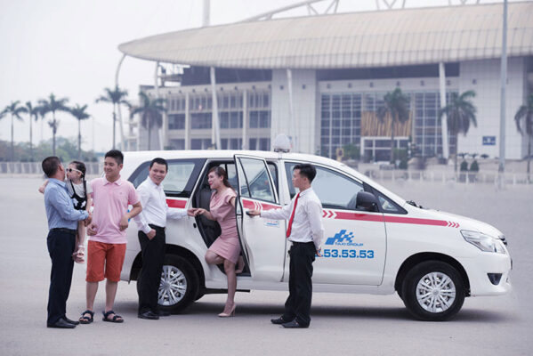 Taxi Group ứng dụng công nghệ đặt xe qua app